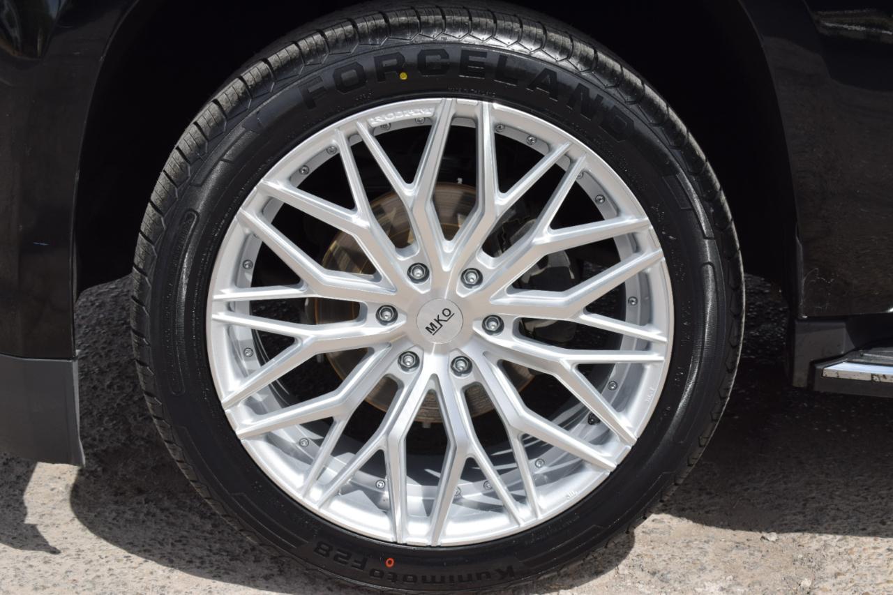 GMC Yukon SLT 2WD 2020