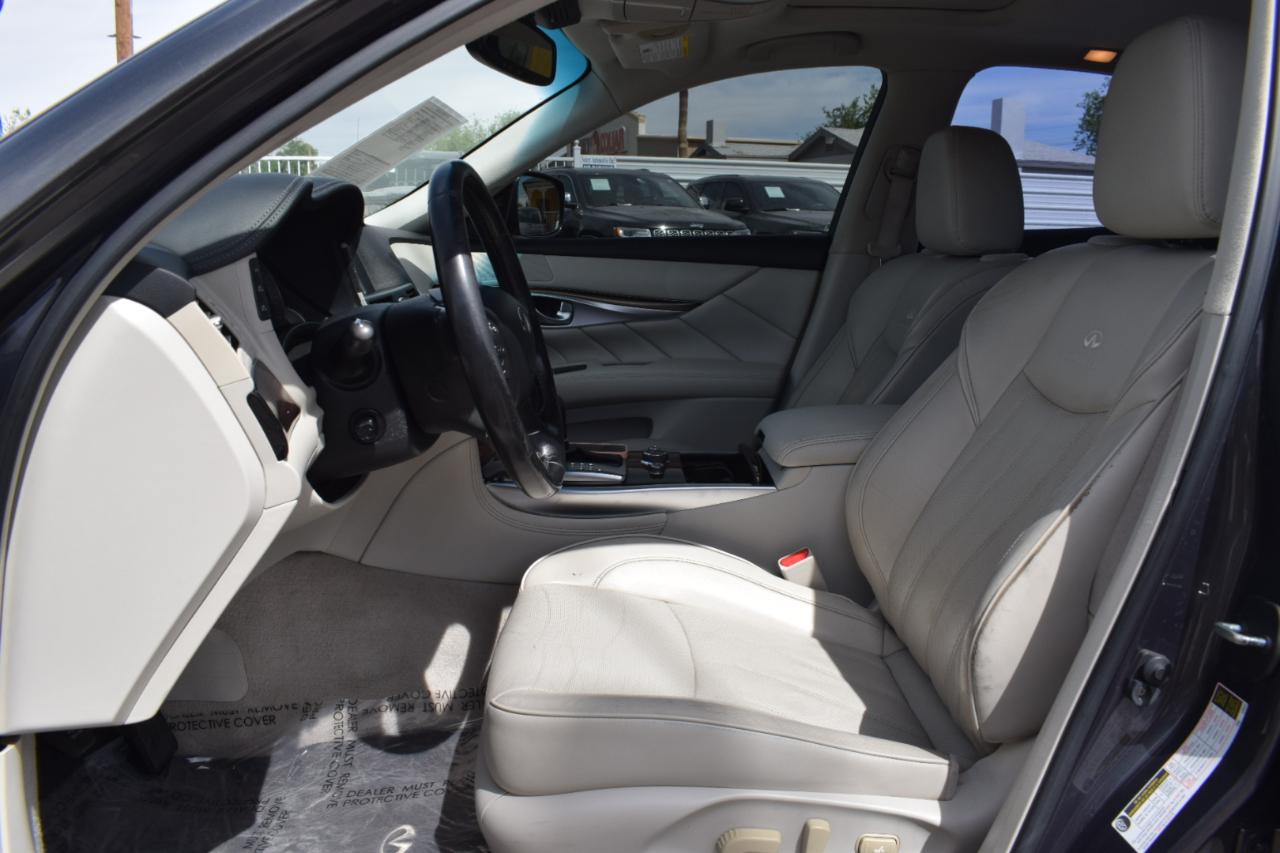 Infiniti Q70 37 2014