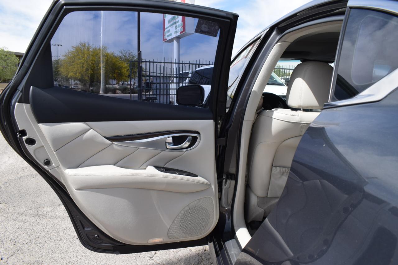 Infiniti Q70 37 2014