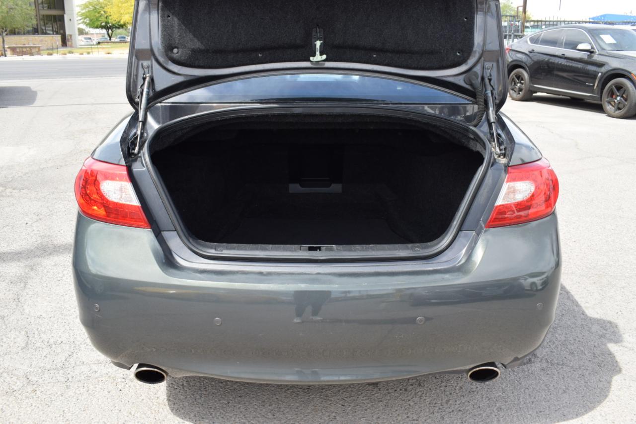 Infiniti Q70 37 2014