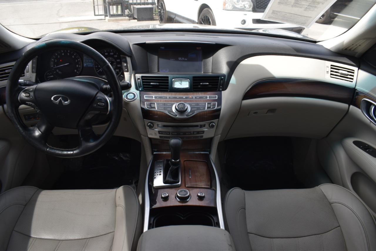 Infiniti Q70 37 2014