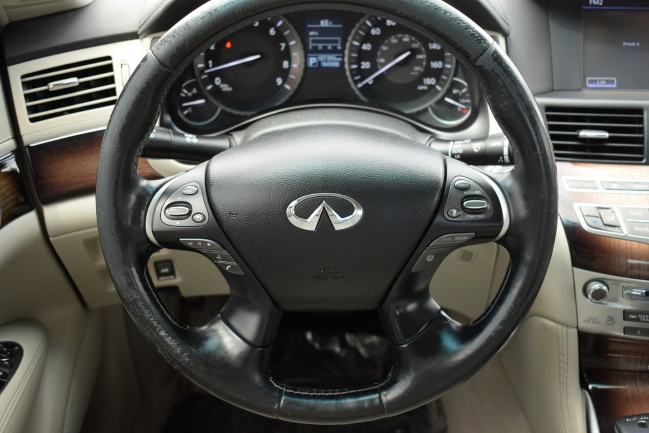 Infiniti Q70 37 2014