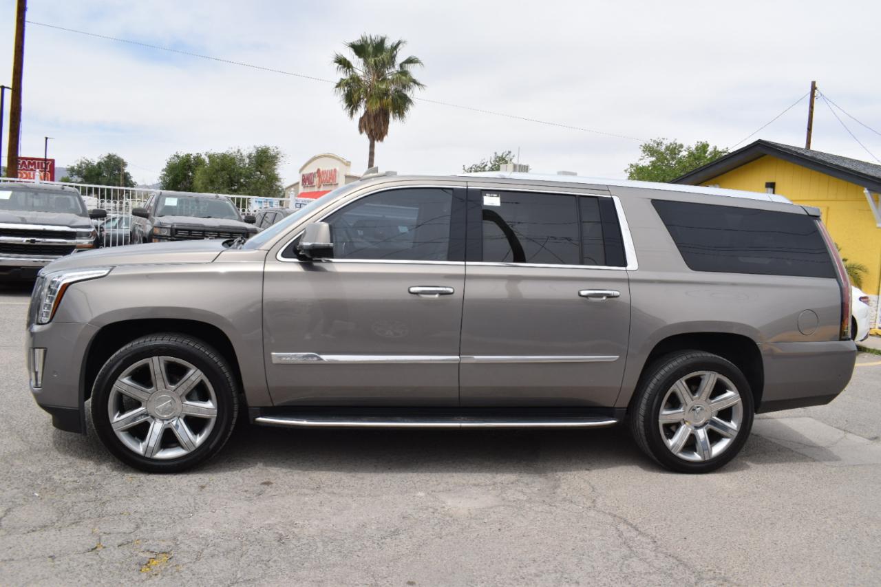 Cadillac Escalade ESV 2WD Luxury 2017