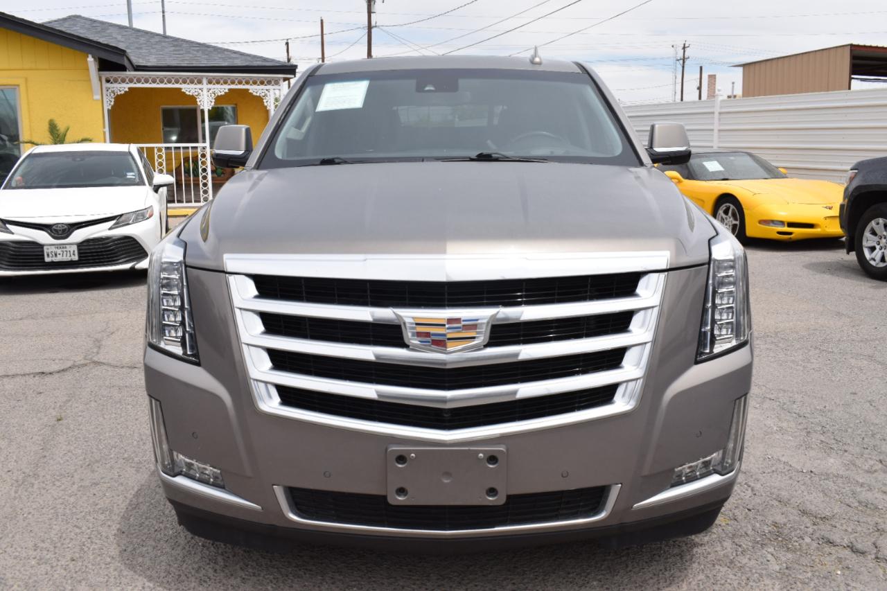 Cadillac Escalade ESV 2WD Luxury 2017