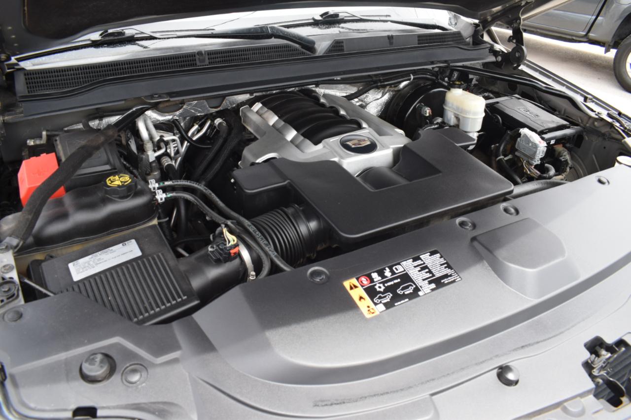 Cadillac Escalade ESV 2WD Luxury 2017