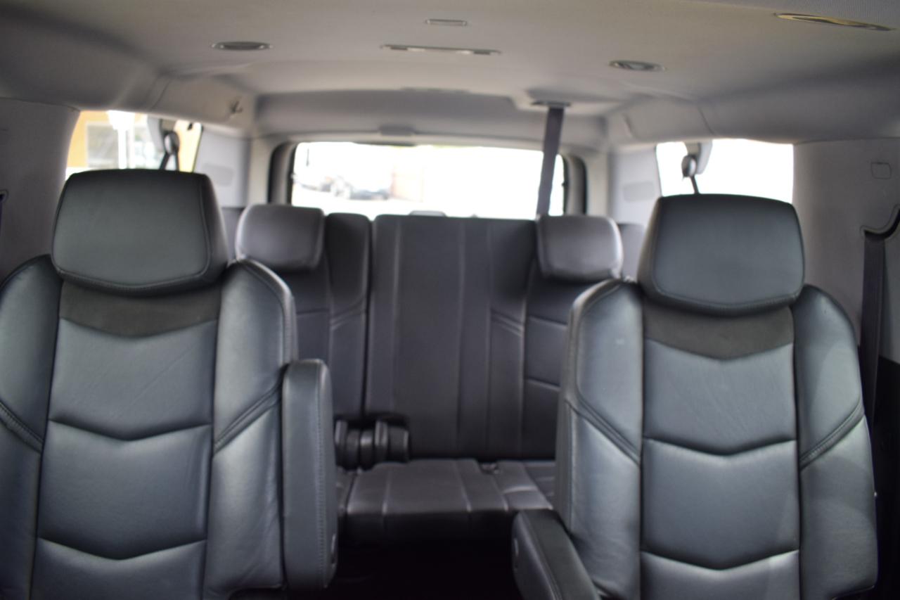 Cadillac Escalade ESV 2WD Luxury 2017