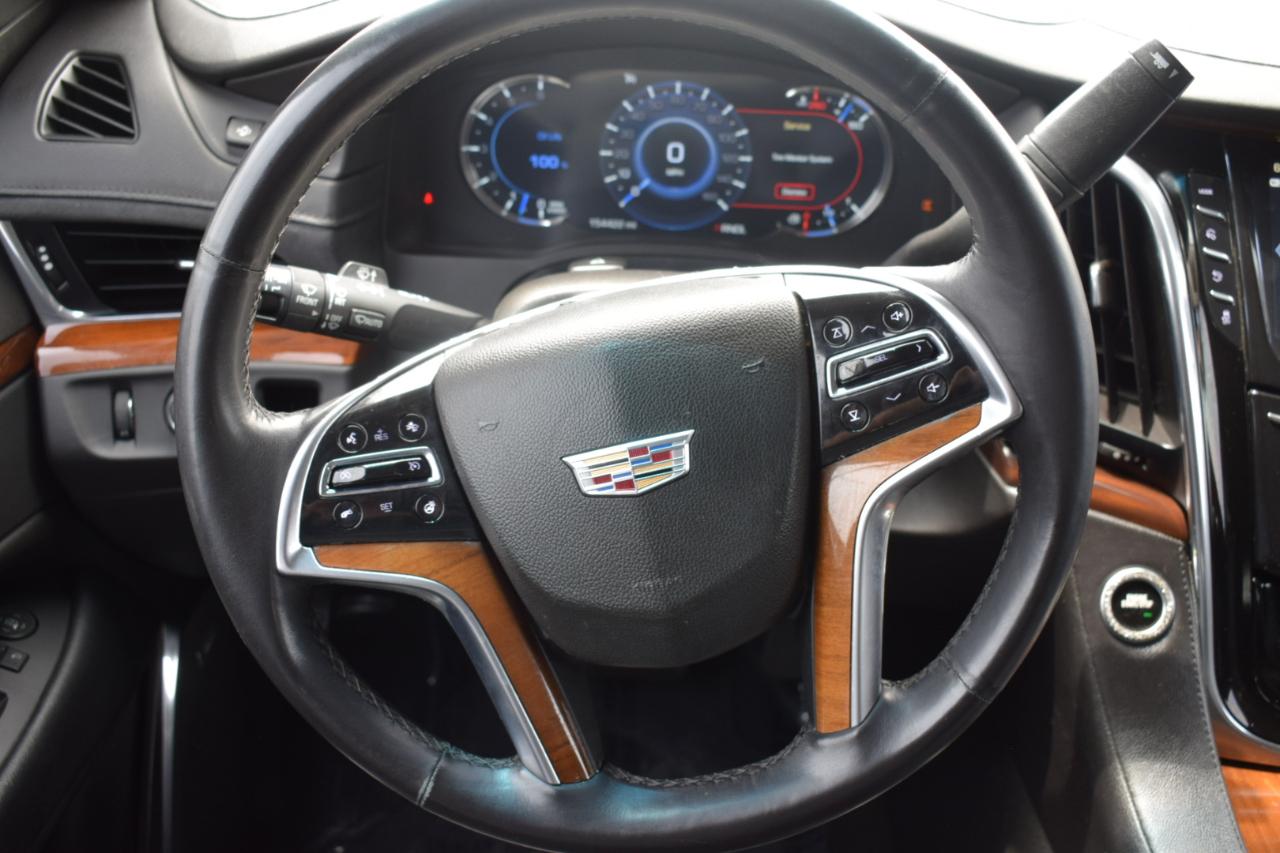 Cadillac Escalade ESV 2WD Luxury 2017