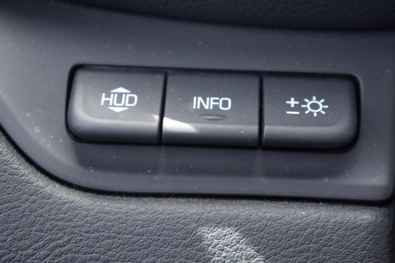 Cadillac Escalade ESV 2WD Luxury 2017