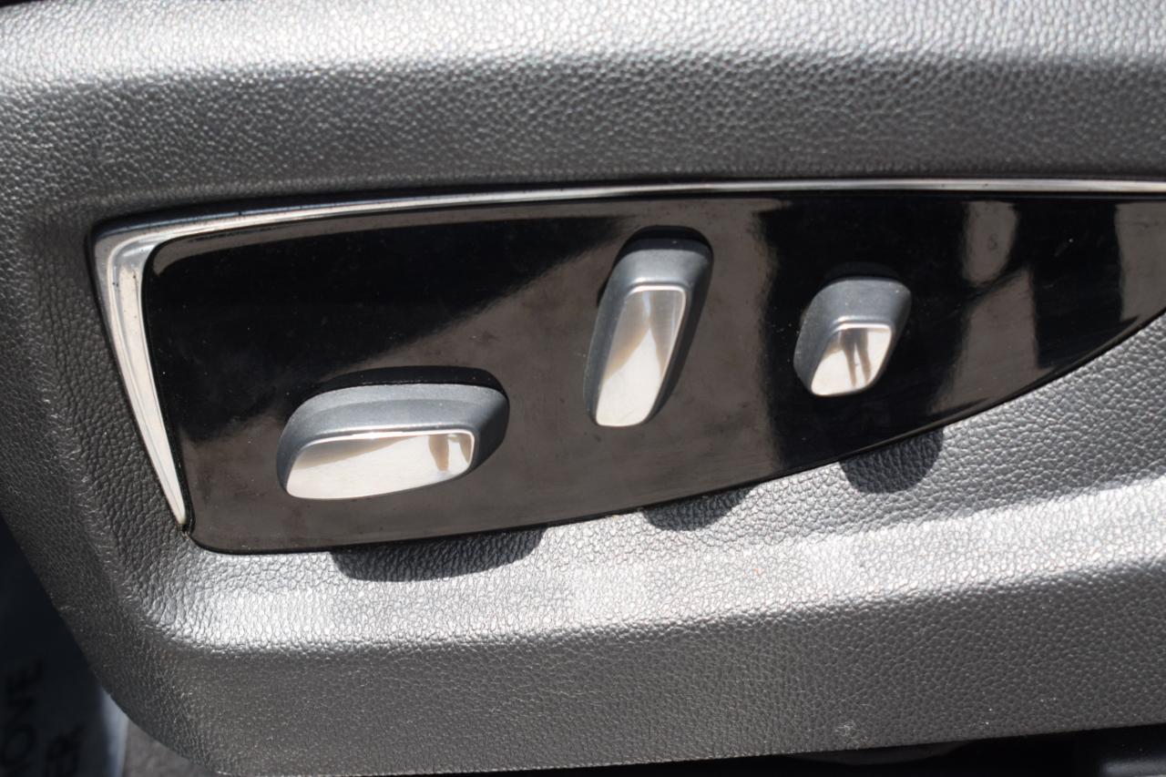 Cadillac Escalade ESV 2WD Luxury 2017