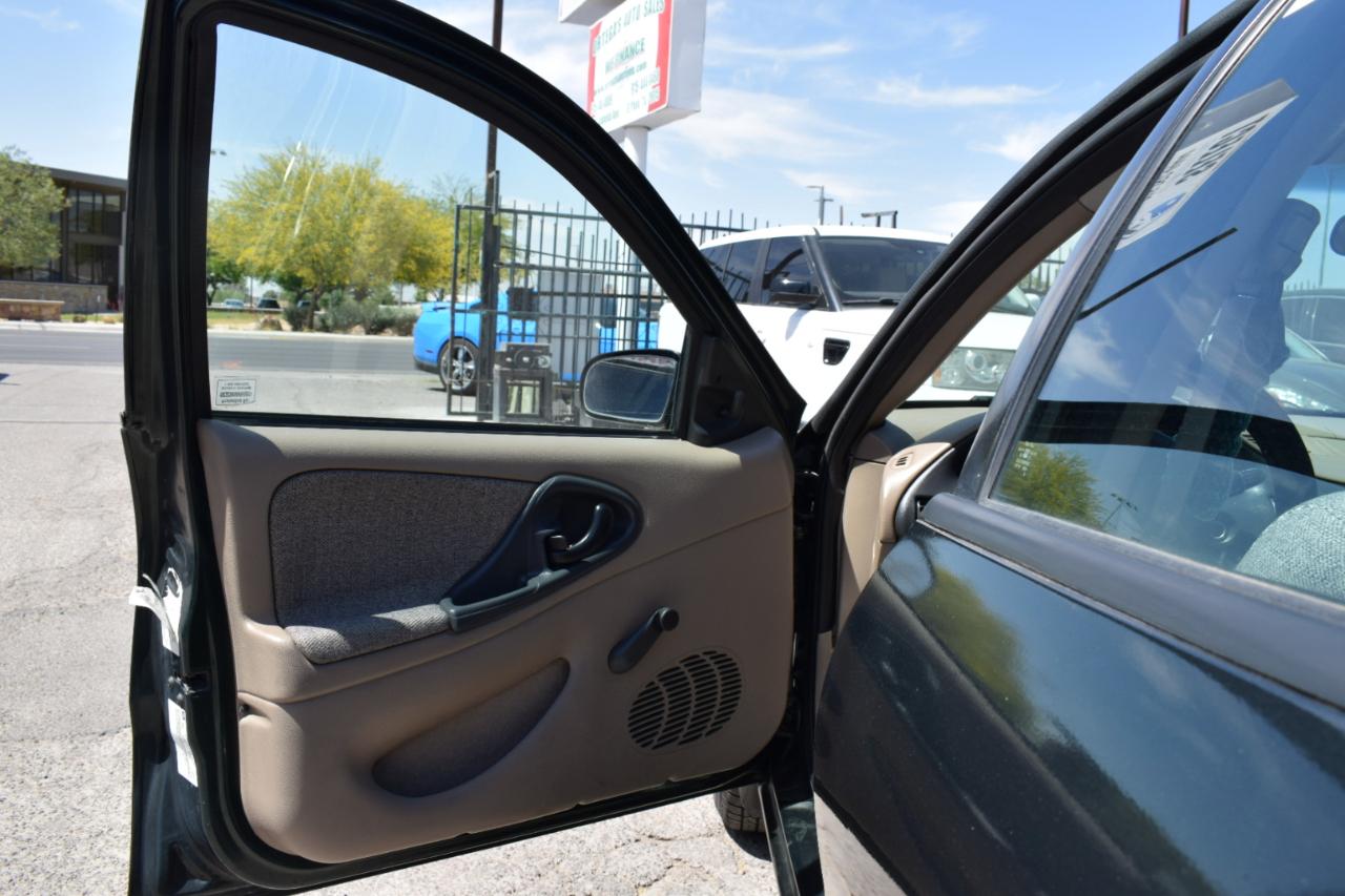 Chevrolet Cavalier Sedan 2003