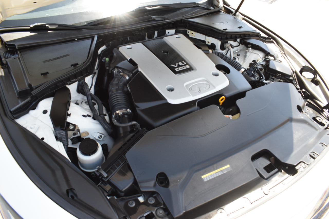 Infiniti Q50 Premium 2014