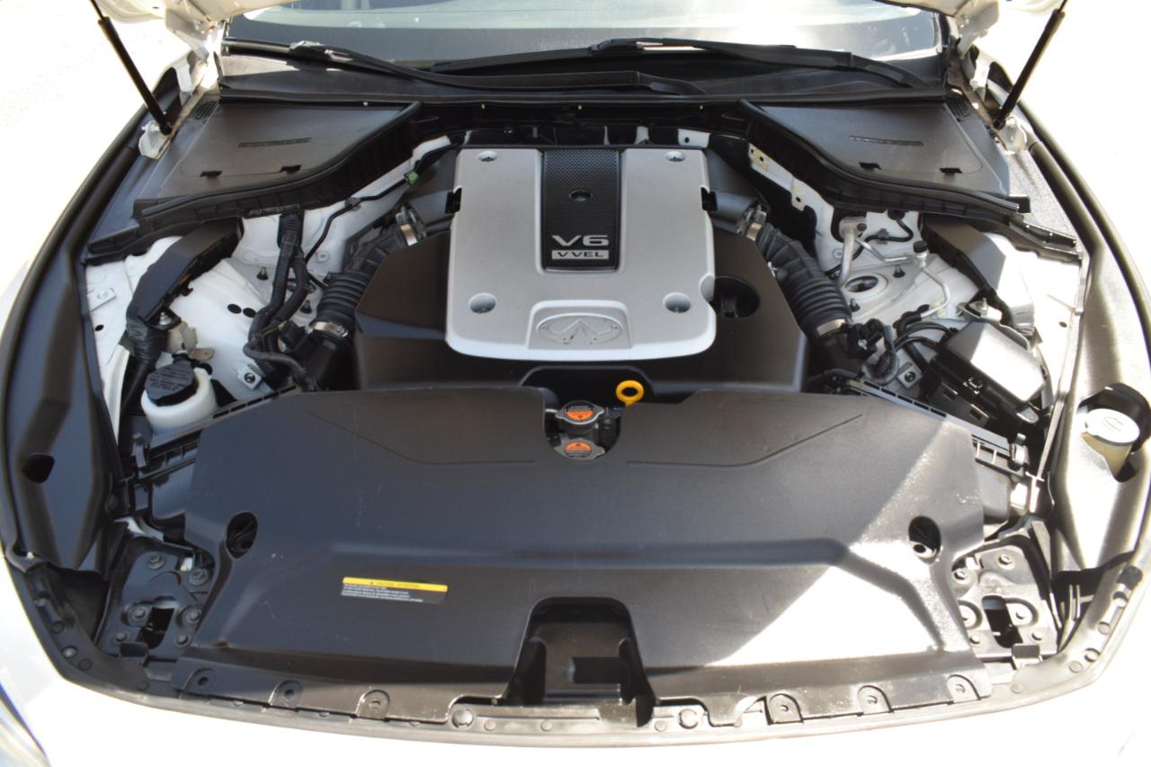 Infiniti Q50 Premium 2014