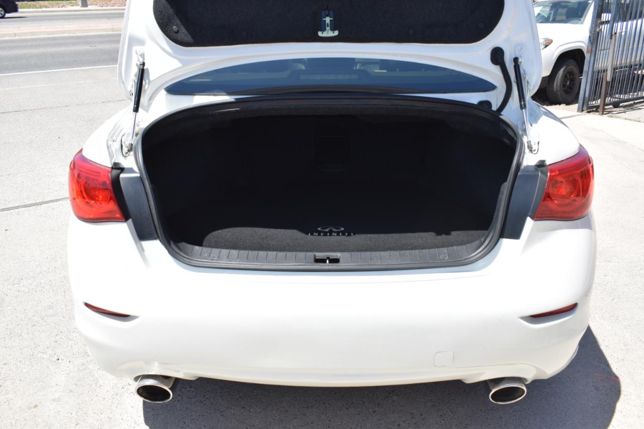 Infiniti Q50 Premium 2014