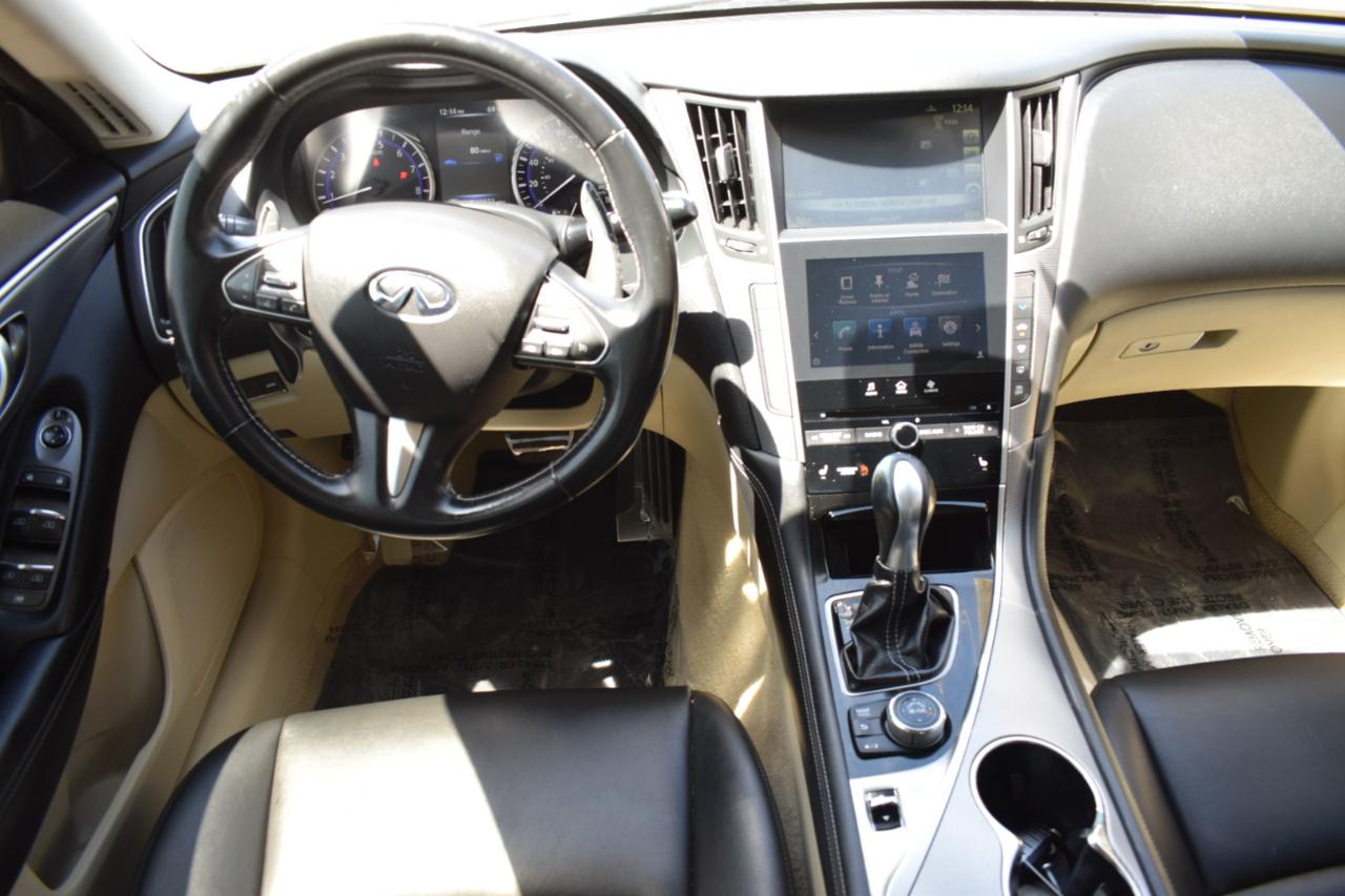 Infiniti Q50 Premium 2014