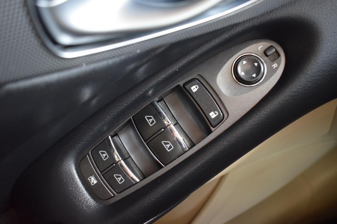 Infiniti Q50 Premium 2014