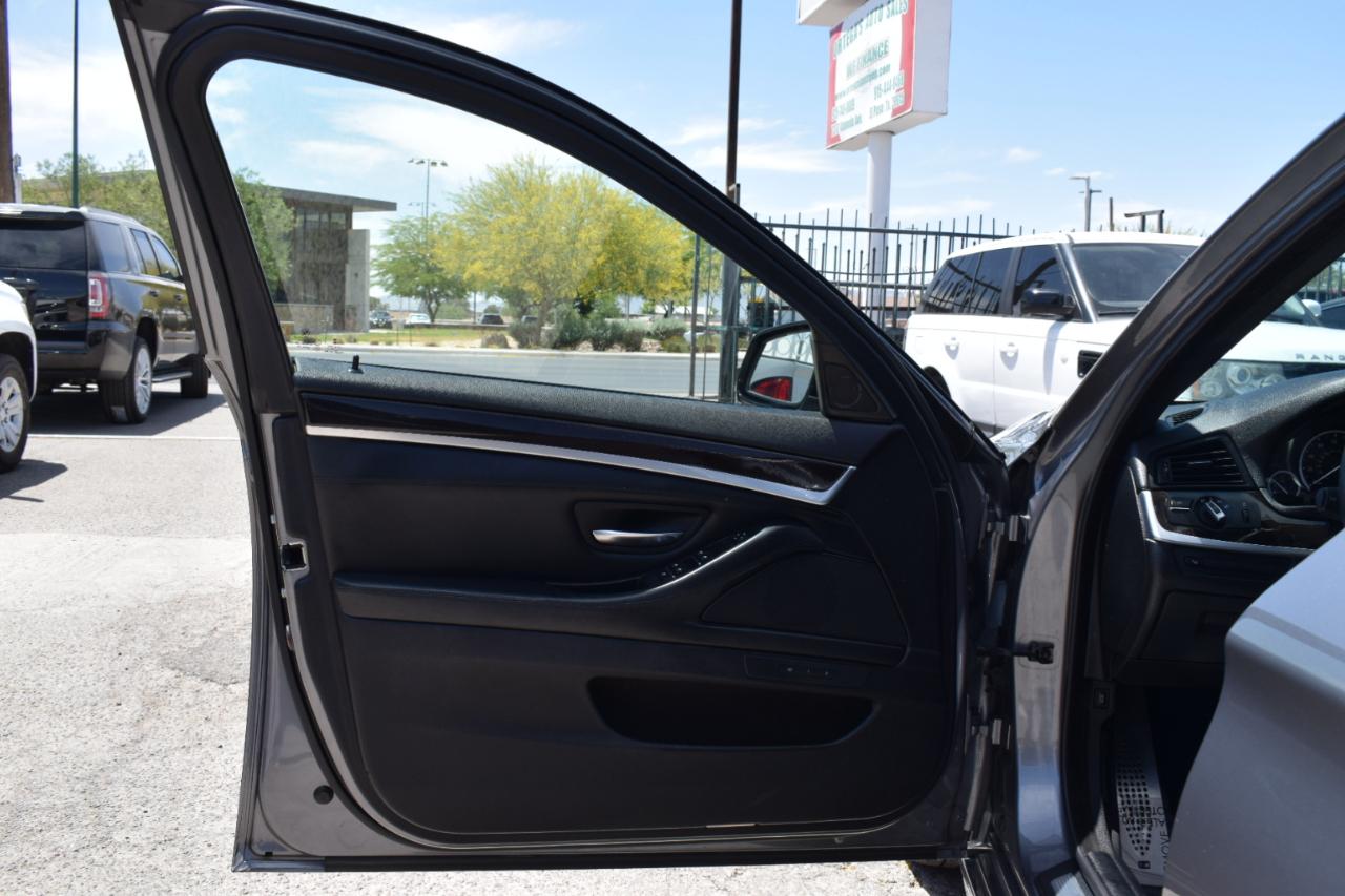 BMW 5-Series 535i 2016