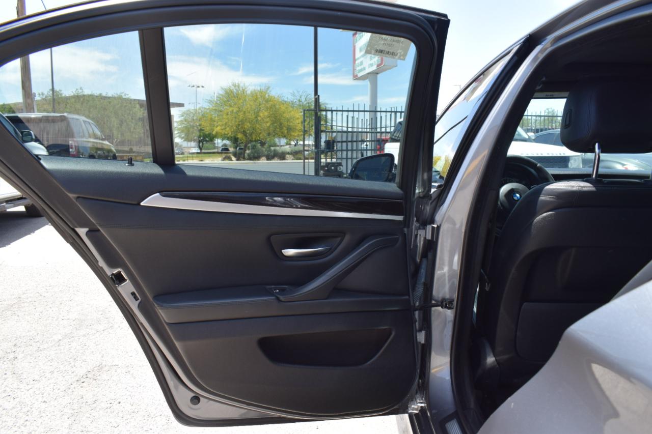 BMW 5-Series 535i 2016