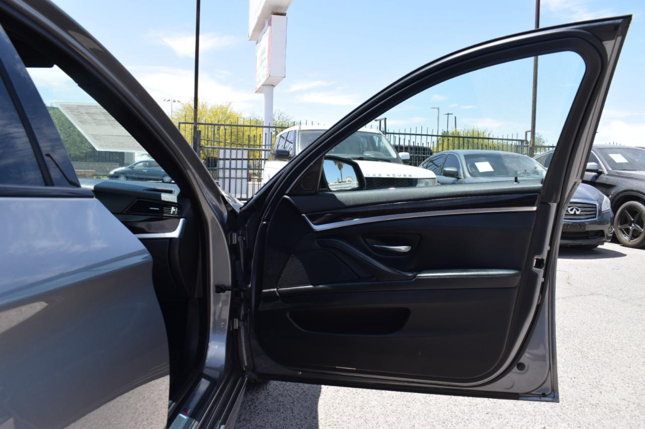 BMW 5-Series 535i 2016