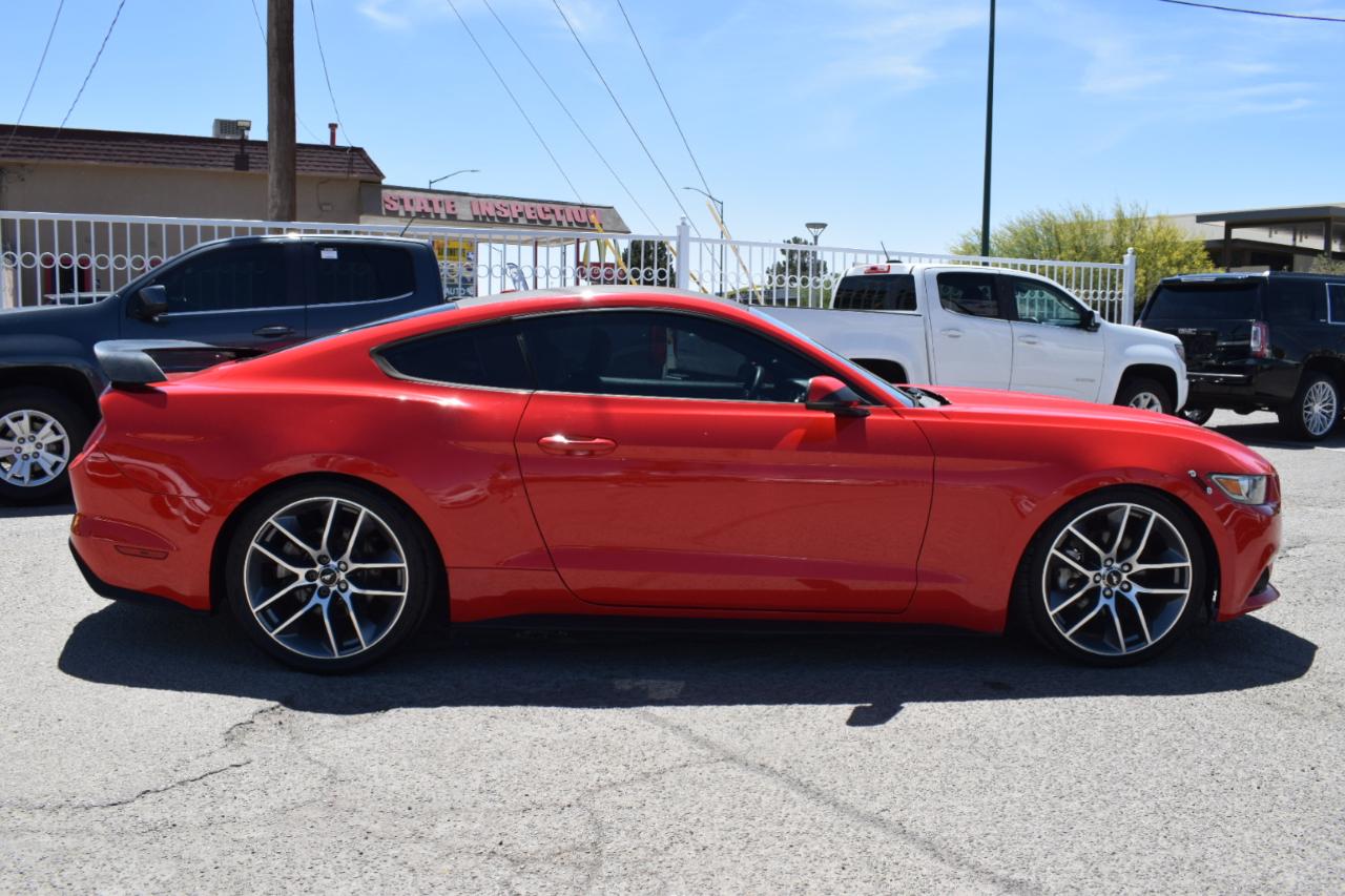Ford Mustang EcoBoost Coupe 2015