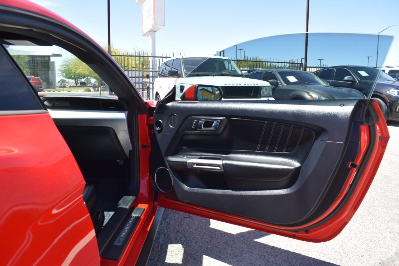 Ford Mustang EcoBoost Coupe 2015