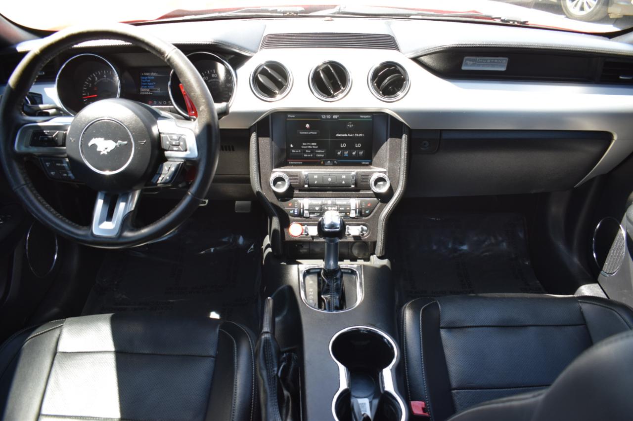 Ford Mustang EcoBoost Coupe 2015