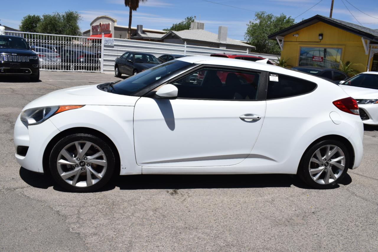Hyundai Veloster Base 6MT 2016