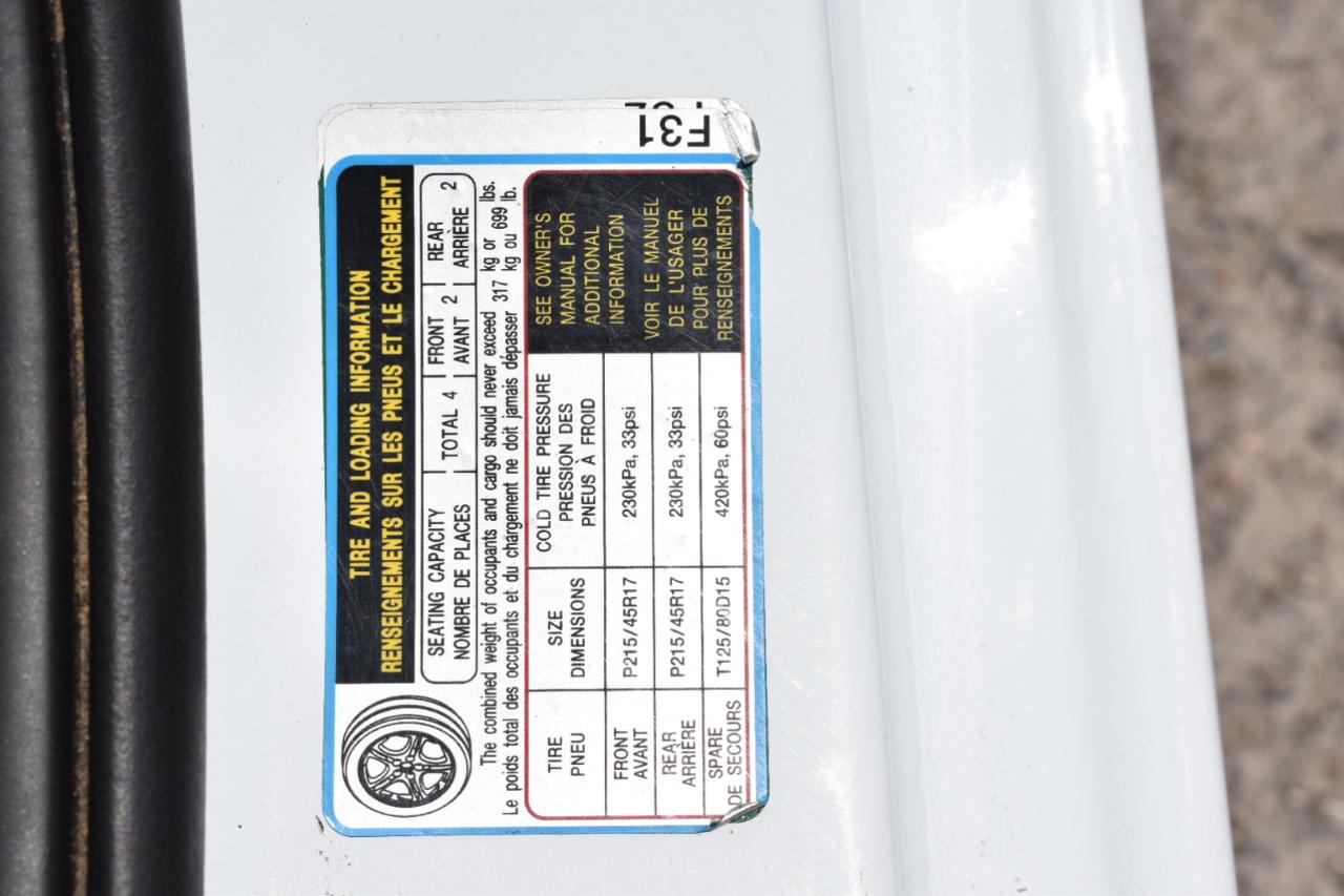 Hyundai Veloster Base 6MT 2016