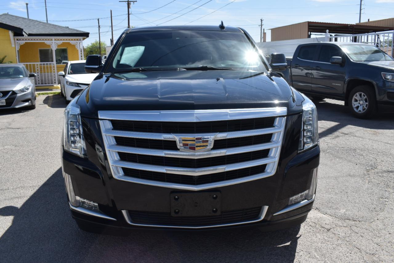 Cadillac Escalade Luxury 2WD 2019