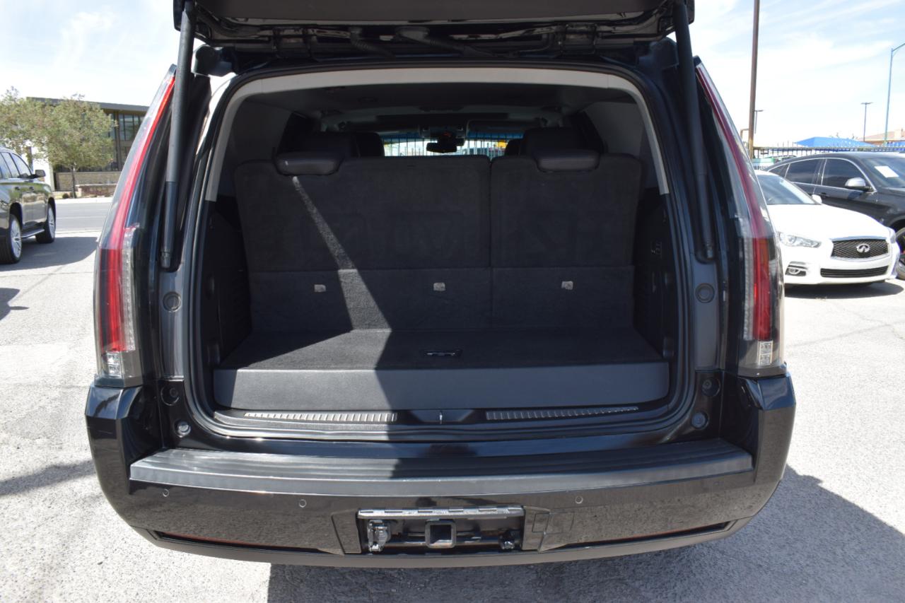 Cadillac Escalade Luxury 2WD 2019