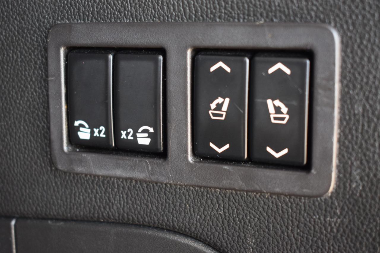 Cadillac Escalade Luxury 2WD 2019