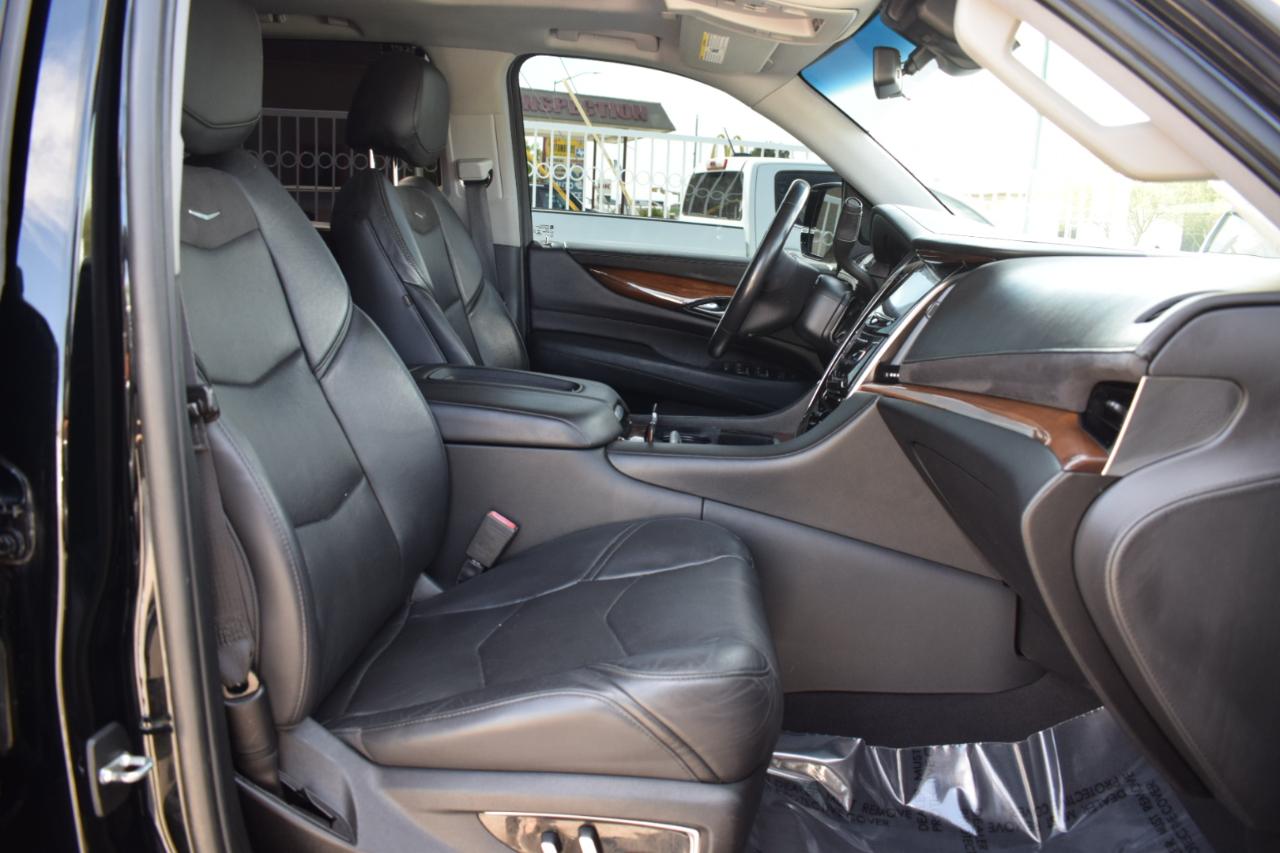 Cadillac Escalade Luxury 2WD 2019