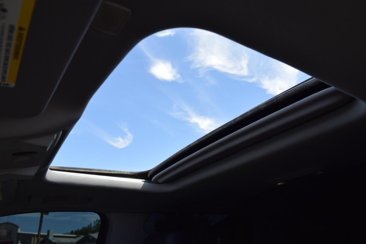 Cadillac Escalade Luxury 2WD 2019