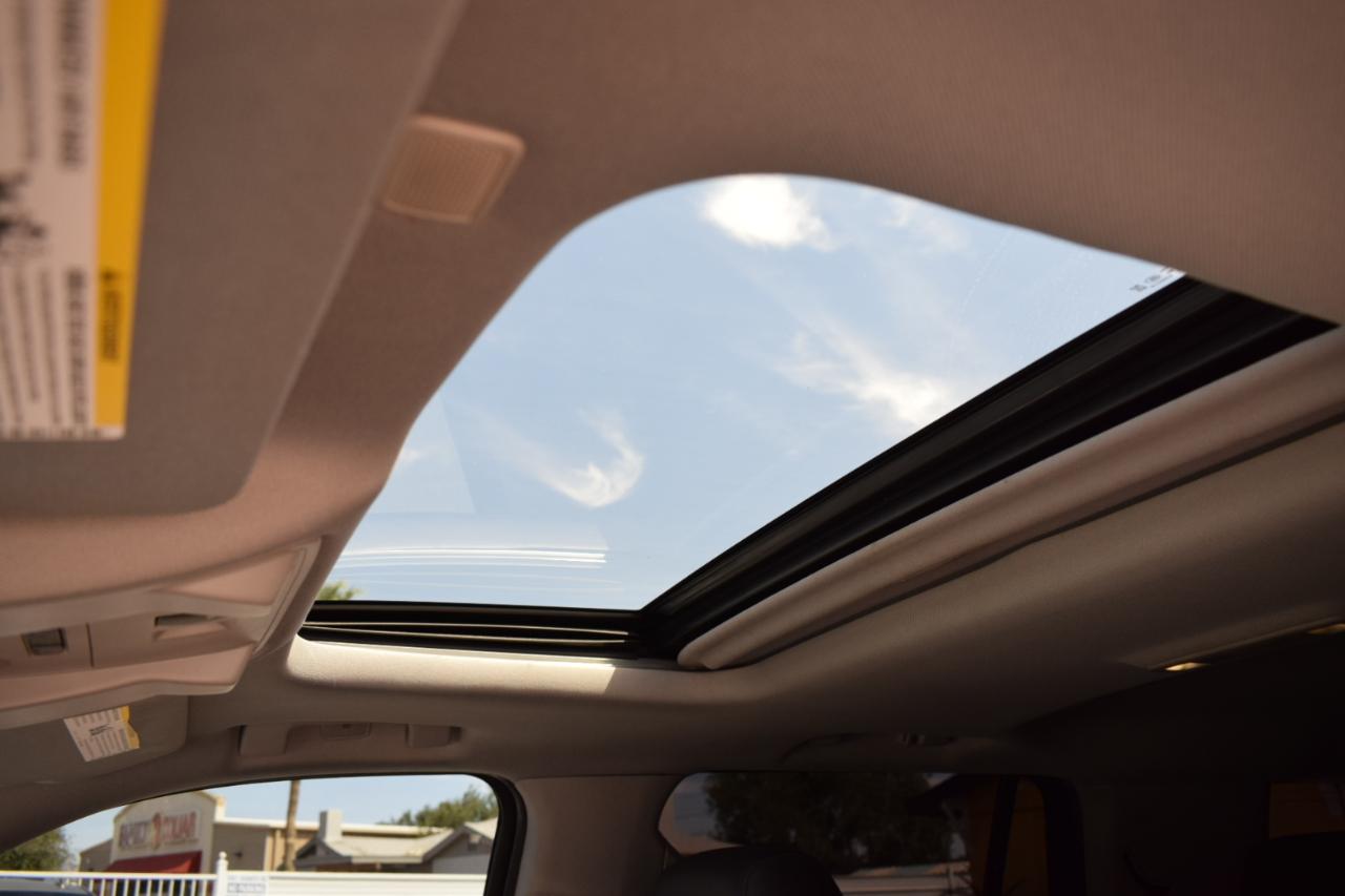 Cadillac Escalade Luxury 2WD 2019