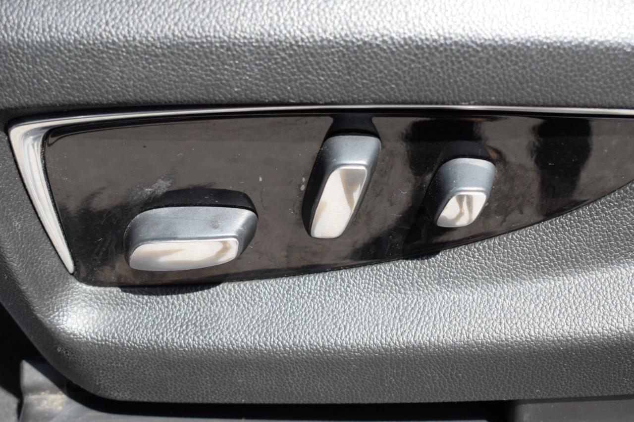 Cadillac Escalade Luxury 2WD 2019