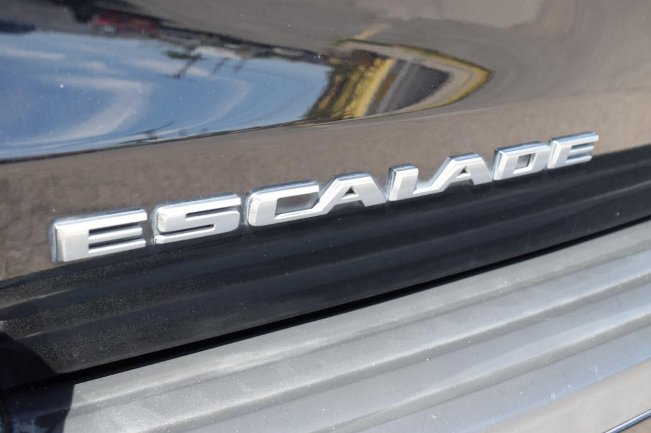Cadillac Escalade Luxury 2WD 2019