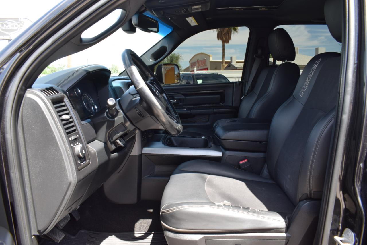 RAM 1500 Rebel Crew Cab SWB 4WD 2017