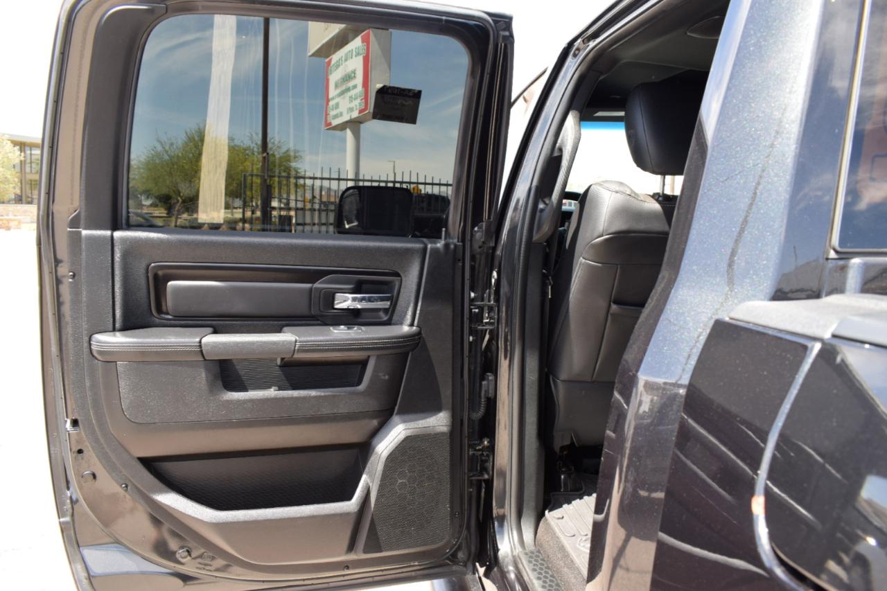 RAM 1500 Rebel Crew Cab SWB 4WD 2017