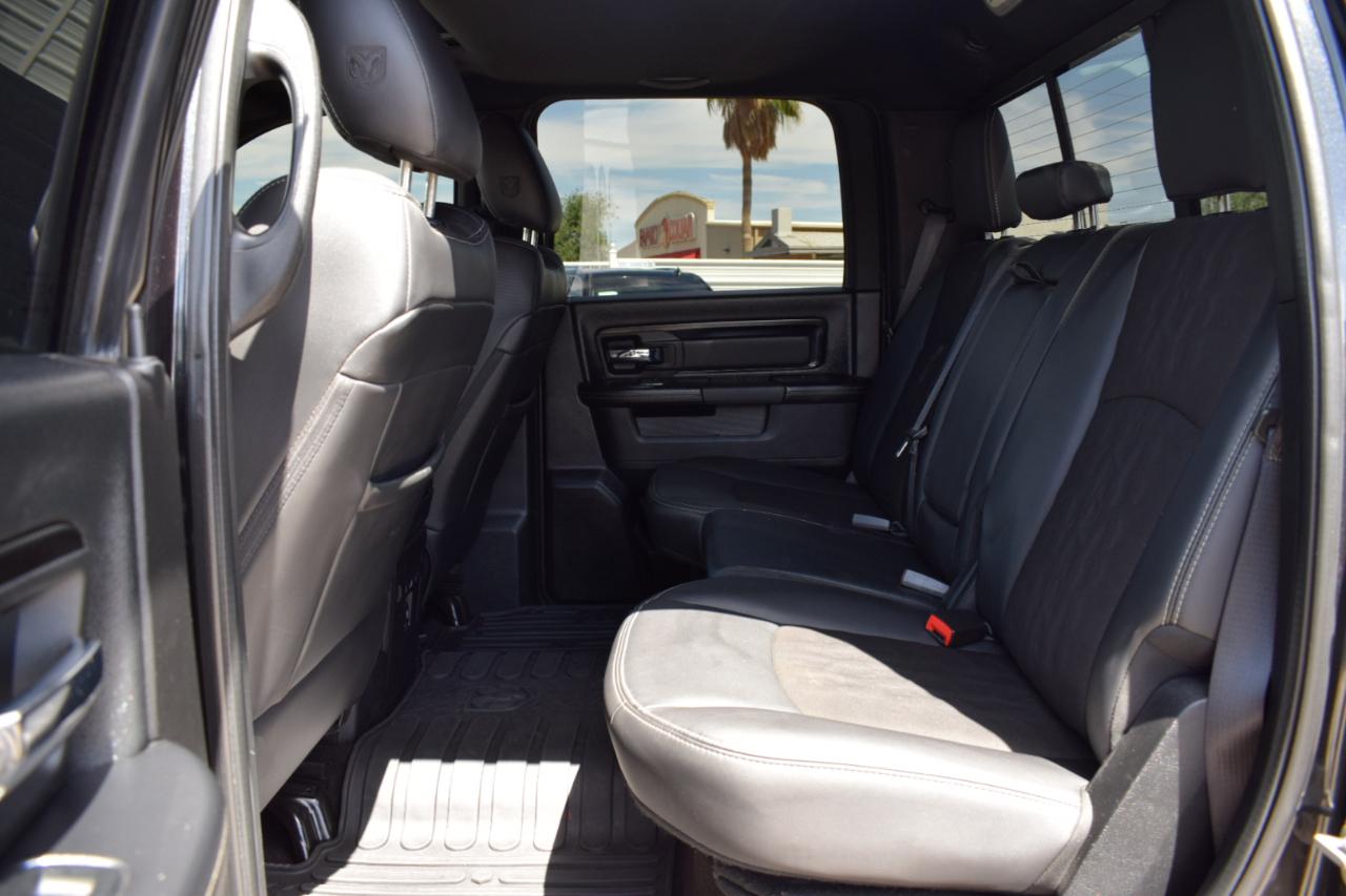 RAM 1500 Rebel Crew Cab SWB 4WD 2017