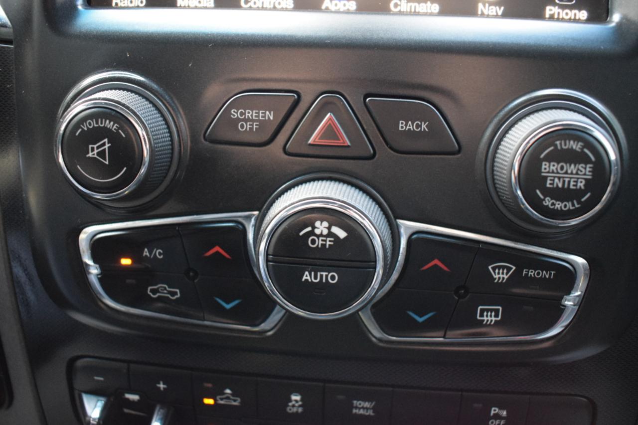 RAM 1500 Rebel Crew Cab SWB 4WD 2017