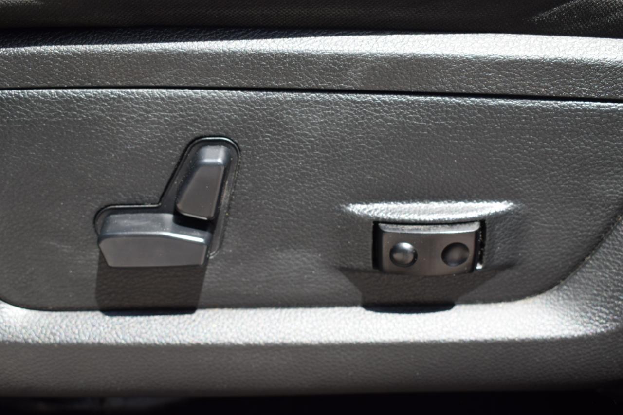 RAM 1500 Rebel Crew Cab SWB 4WD 2017