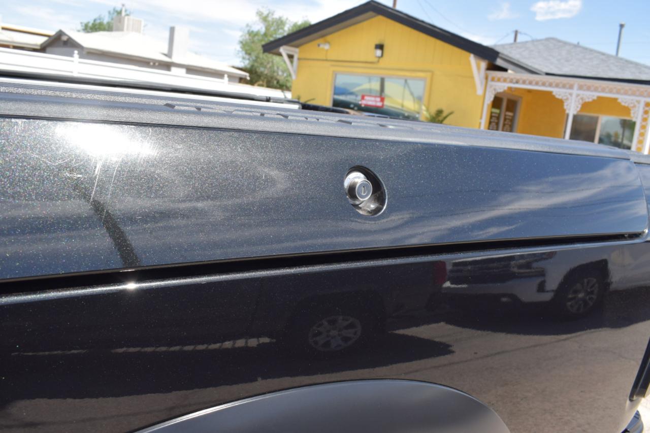 RAM 1500 Rebel Crew Cab SWB 4WD 2017