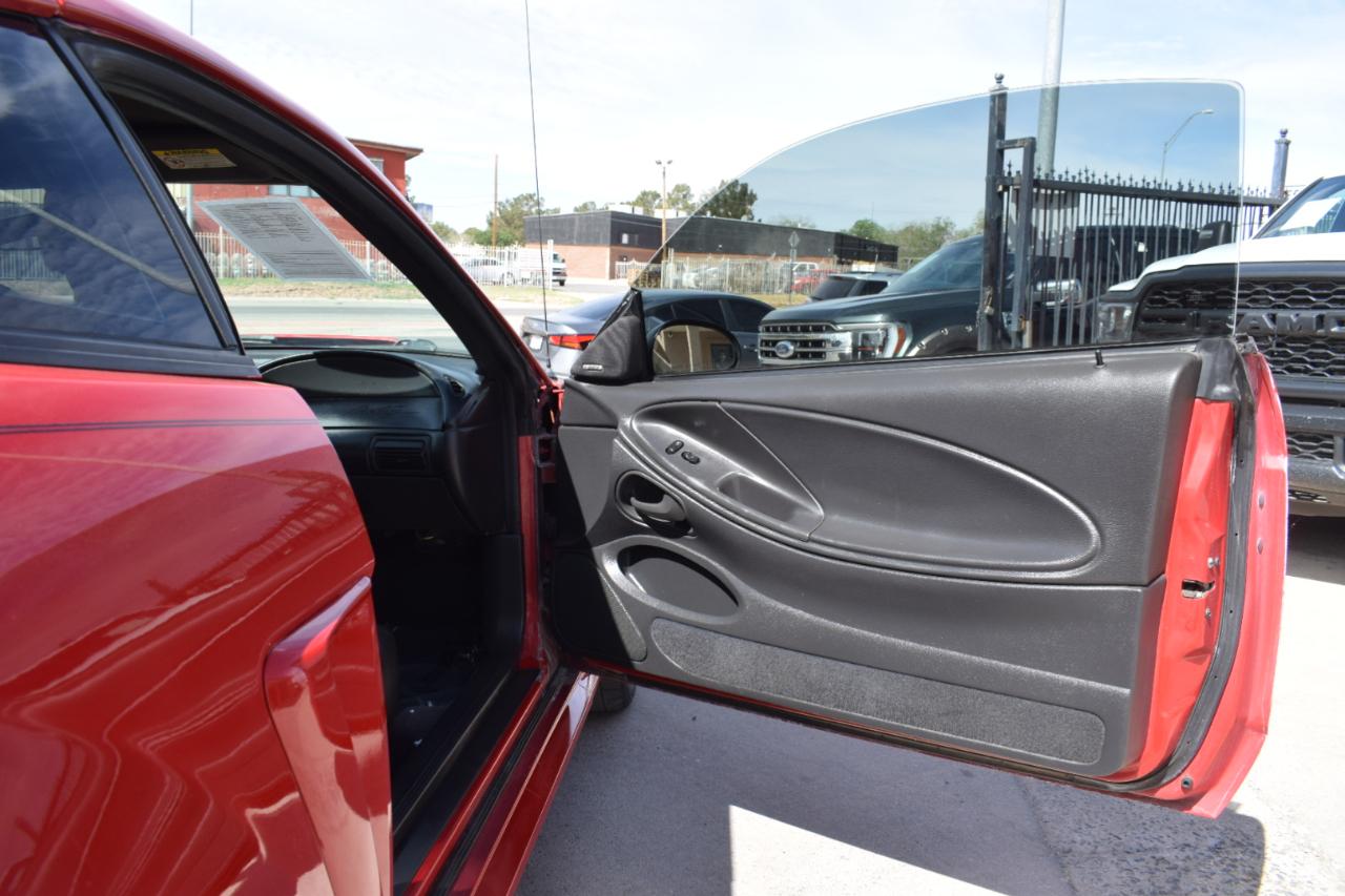 Ford Mustang Cobra Coupe 1999