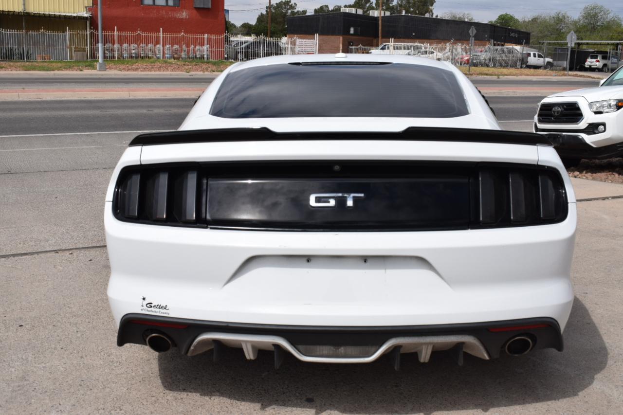 Ford Mustang GT Premium Coupe 2016