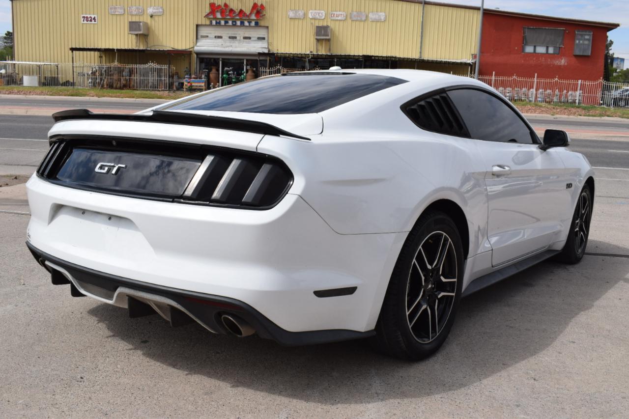 Ford Mustang GT Premium Coupe 2016
