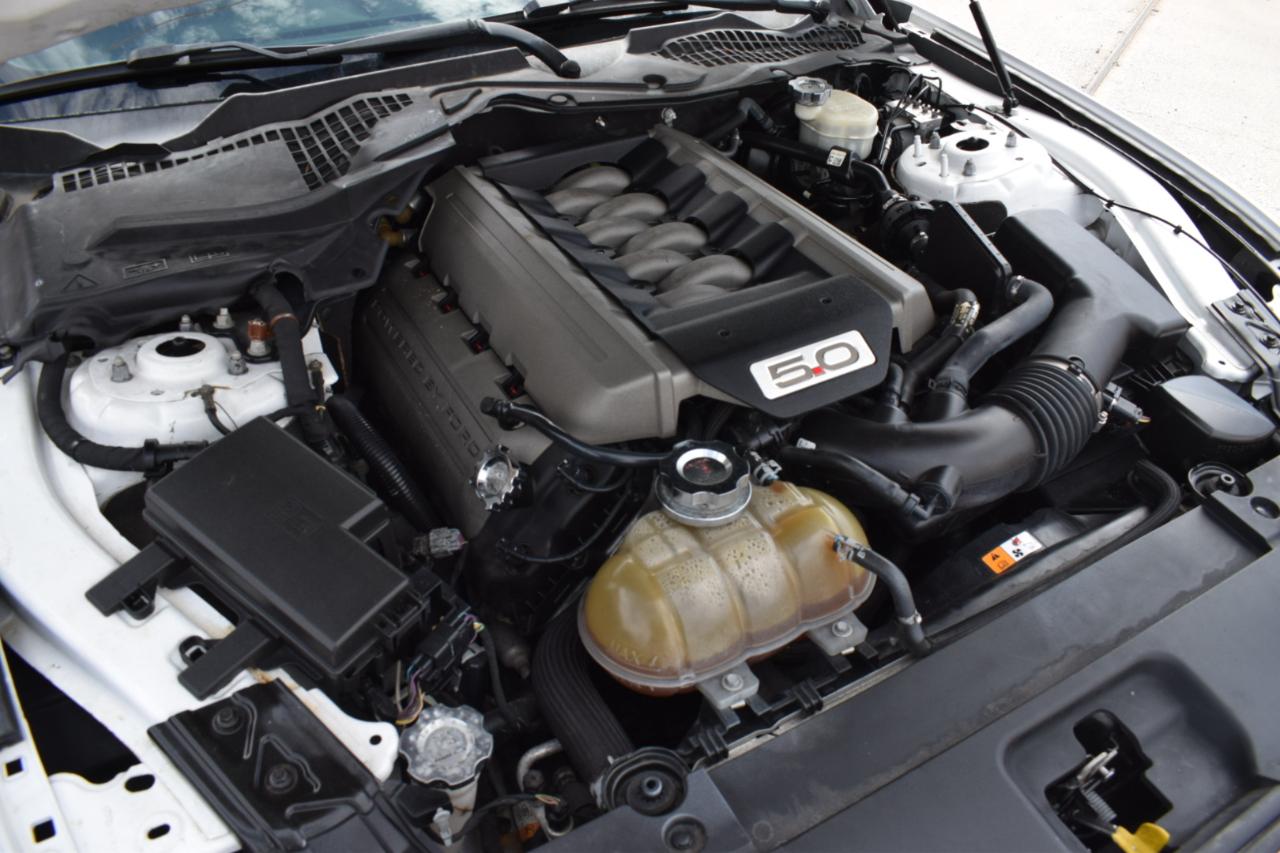 Ford Mustang GT Premium Coupe 2016