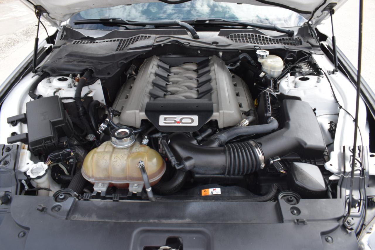 Ford Mustang GT Premium Coupe 2016