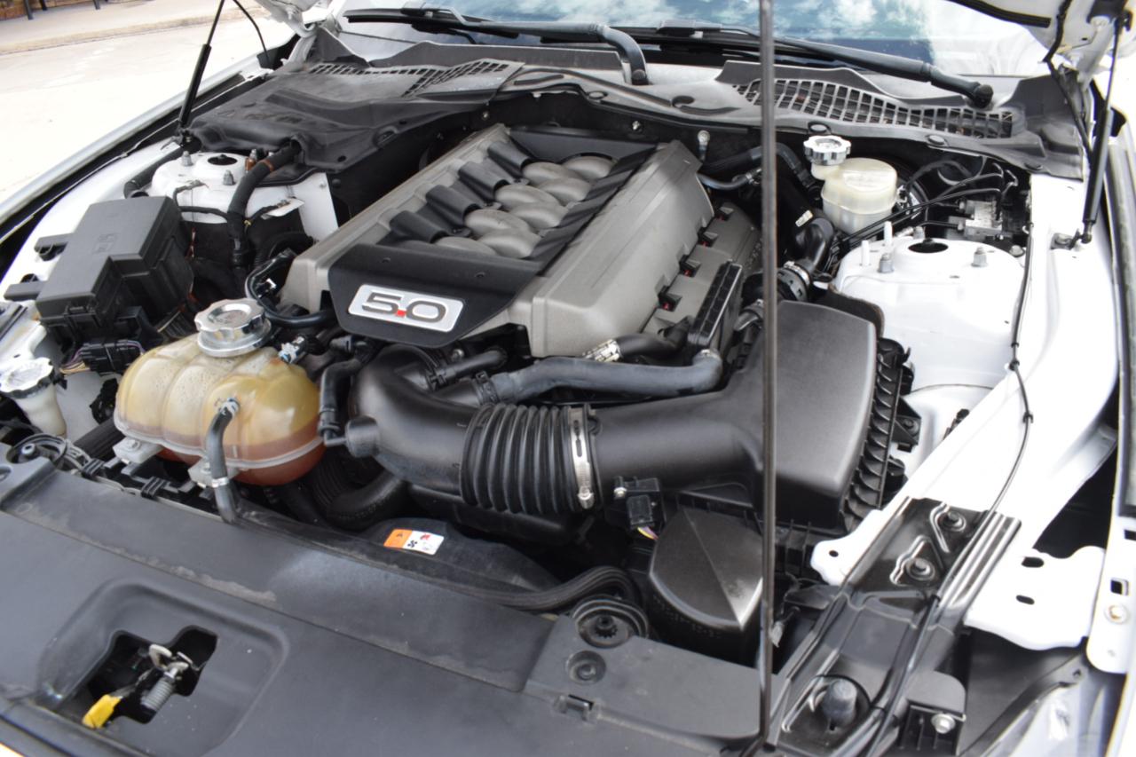 Ford Mustang GT Premium Coupe 2016