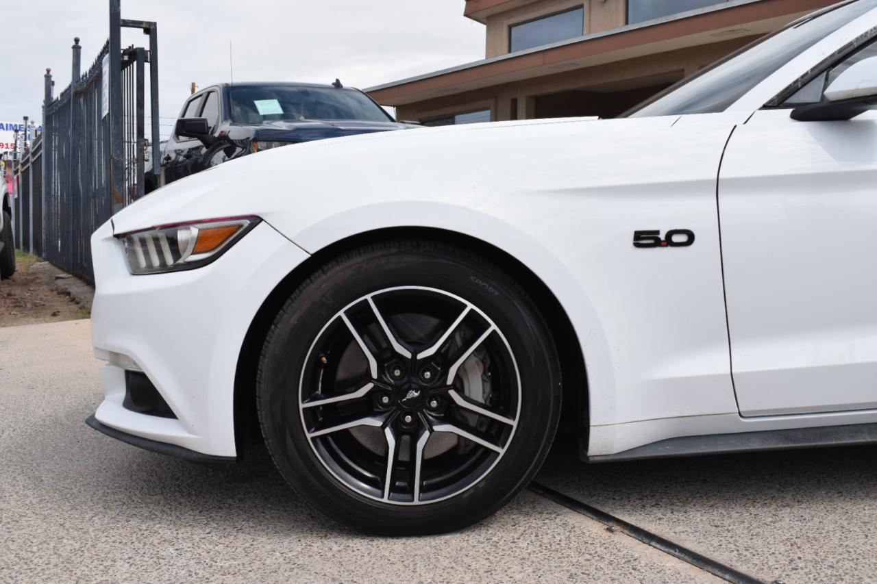 Ford Mustang GT Premium Coupe 2016
