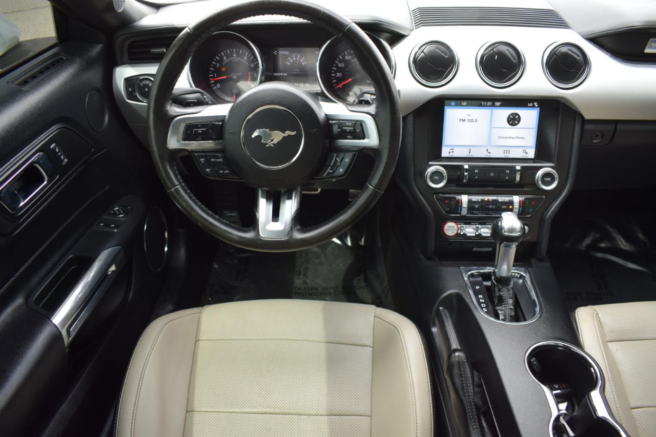 Ford Mustang GT Premium Coupe 2016
