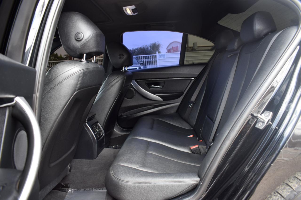 BMW 3-Series 330i xDrive SULEV Sedan 2018
